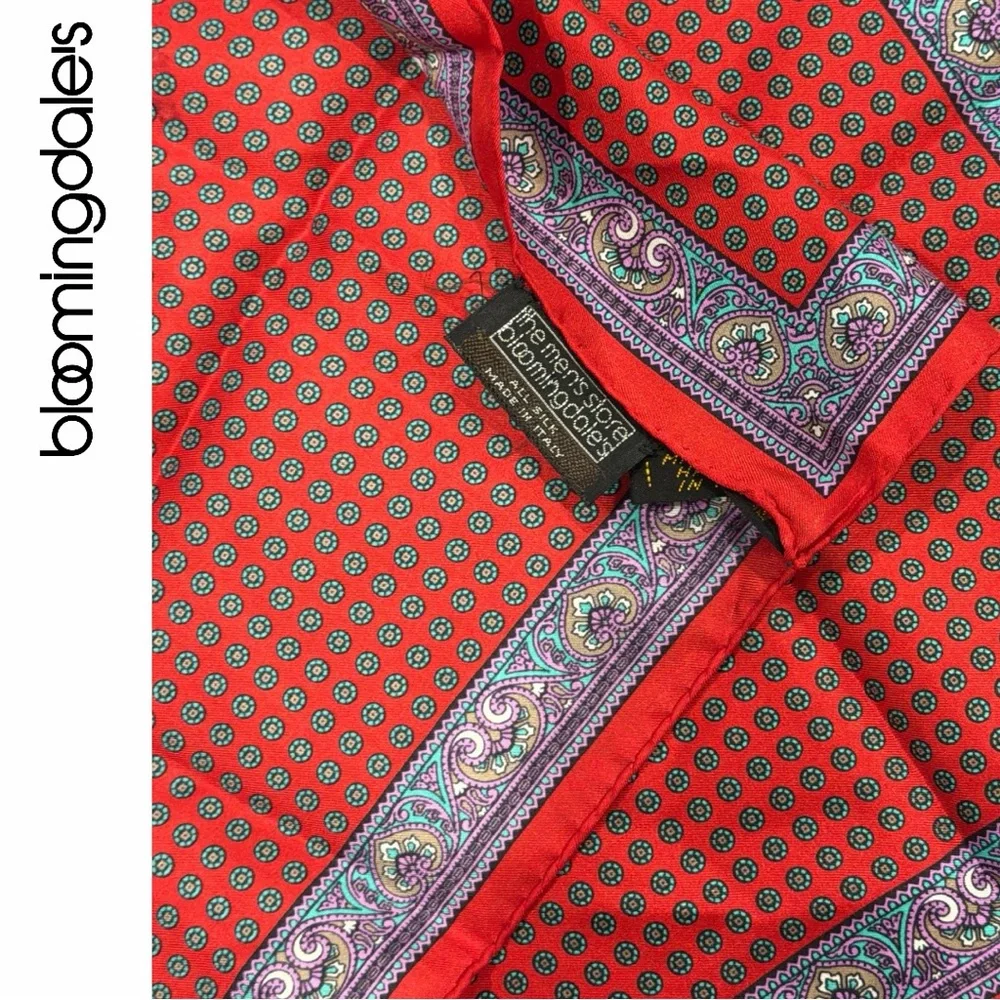 Bloomingdale's The Men’s Store All Silk Scarf Pocket Square‎